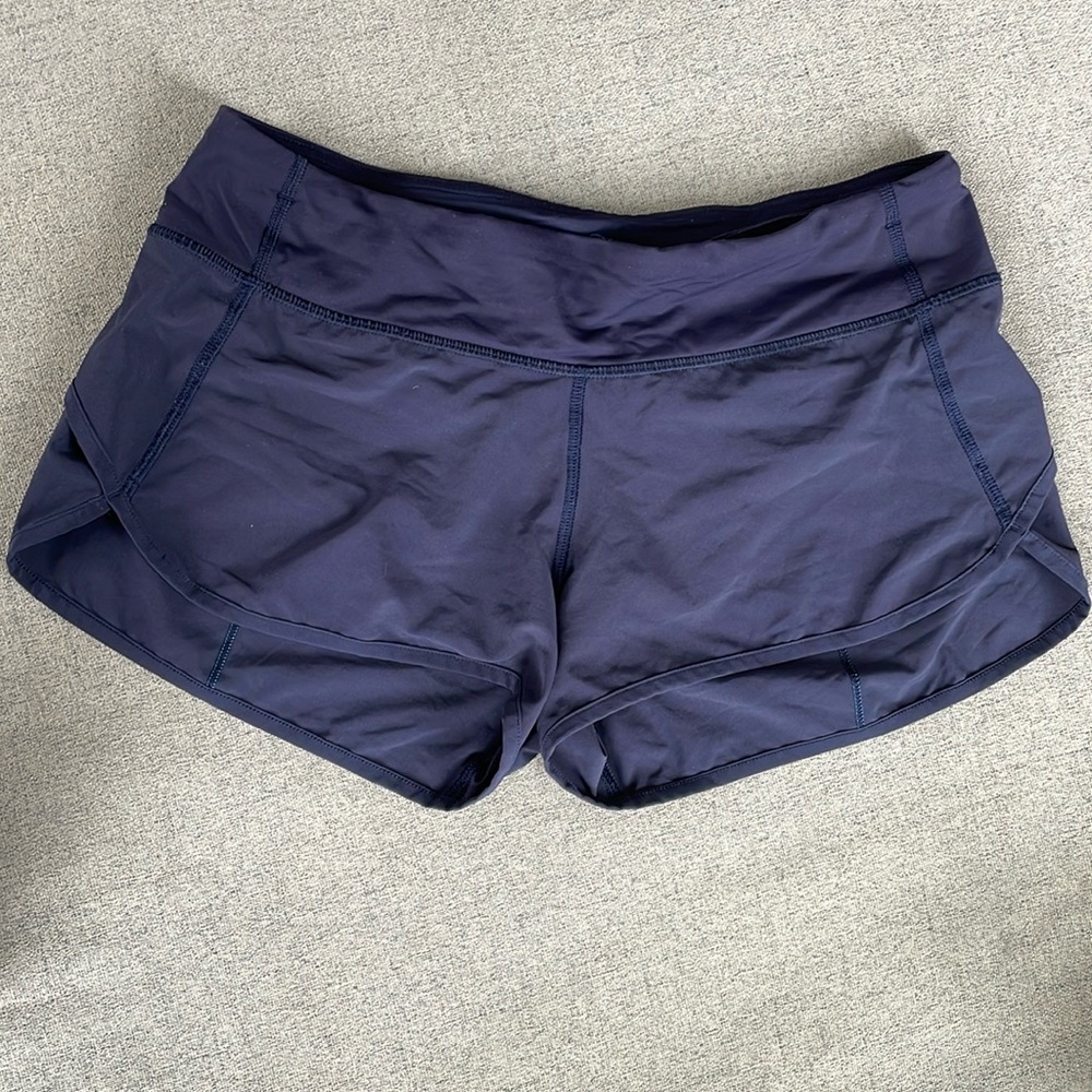 Lululemon 2.5 inch inseam low rise Speed shorts